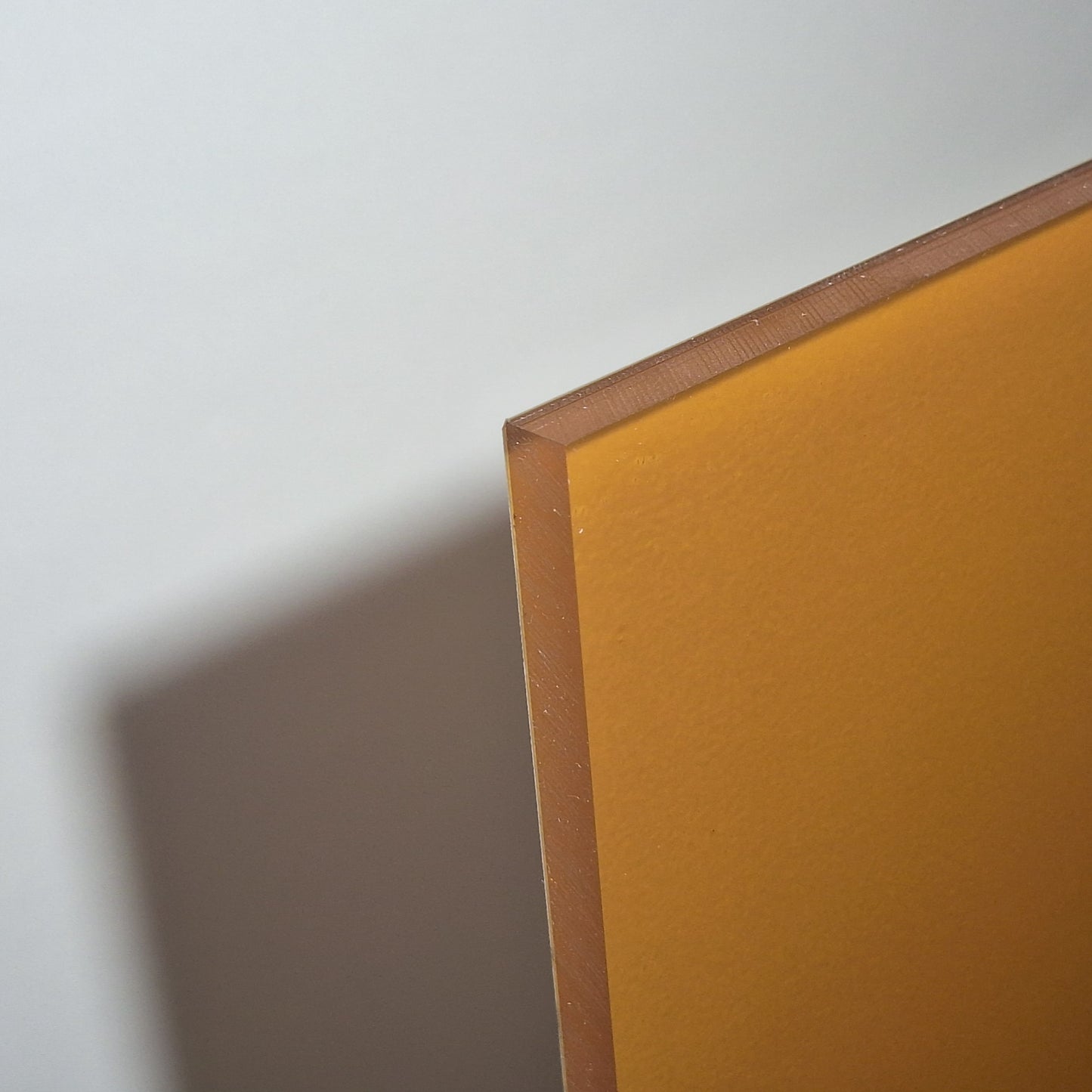 Varia Butterscotch 3/8" [R15]